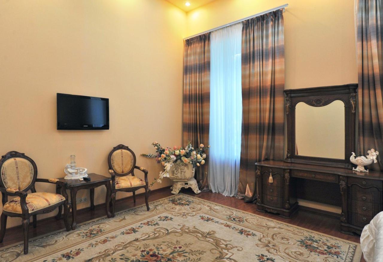 Hotel Reno On Deribasovskaya 敖德萨 外观 照片