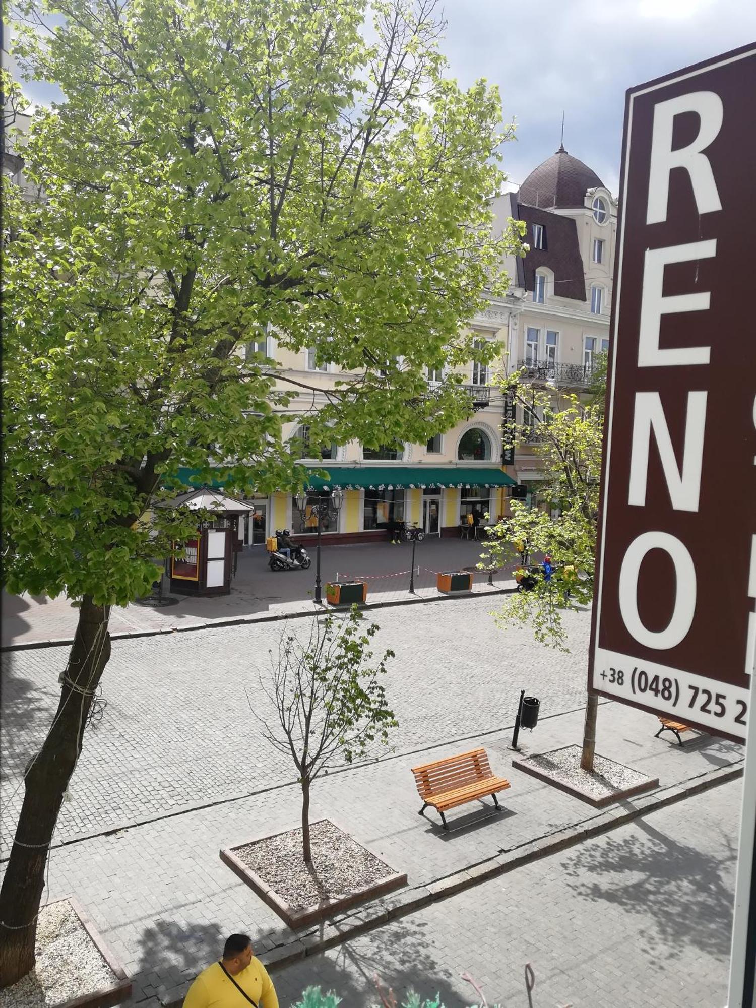 Hotel Reno On Deribasovskaya 敖德萨 外观 照片