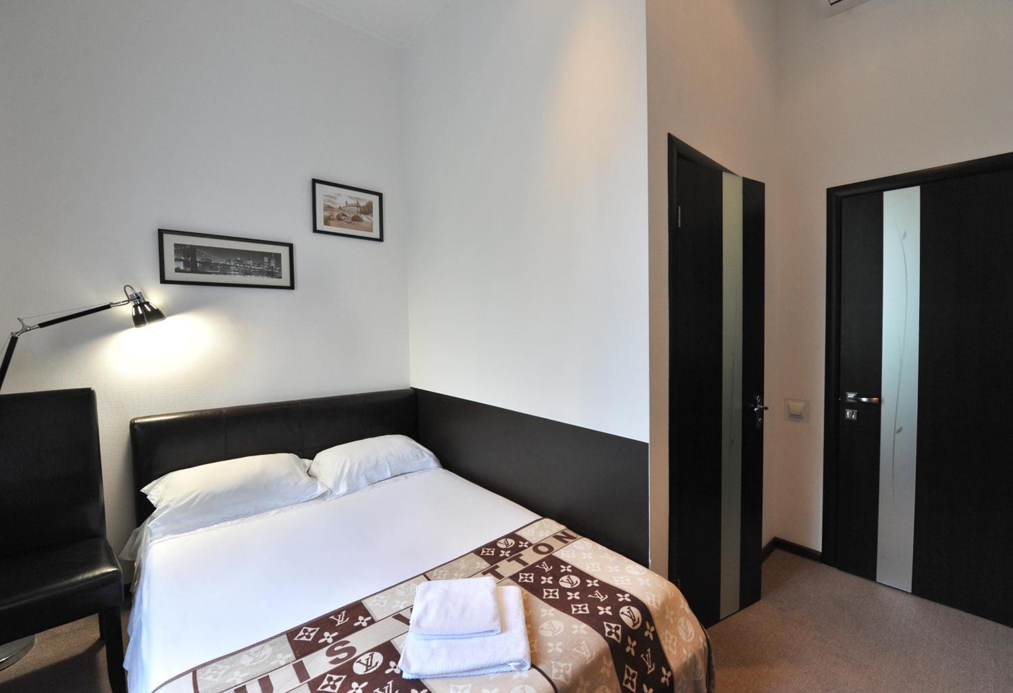 Hotel Reno On Deribasovskaya 敖德萨 外观 照片