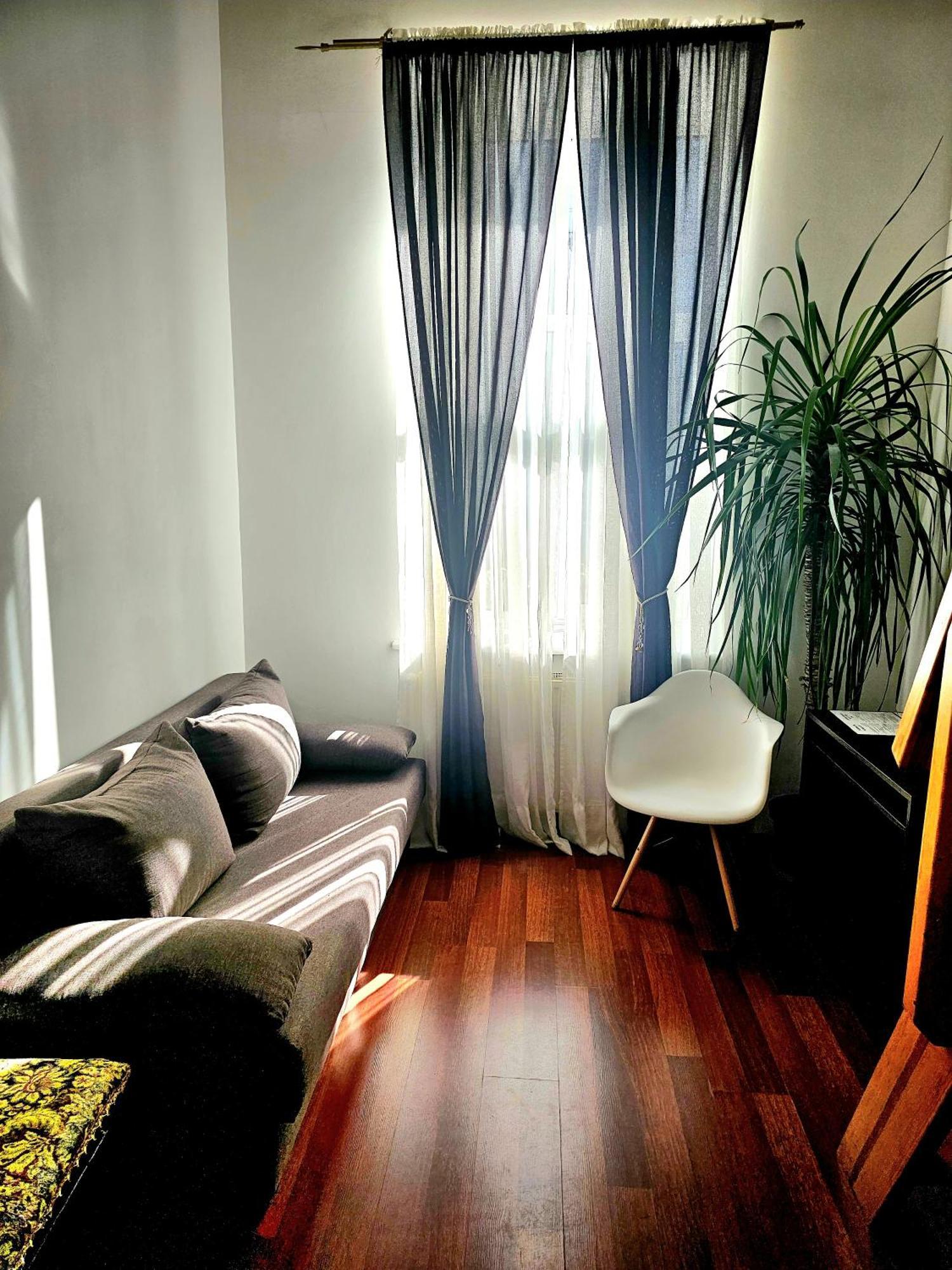 Hotel Reno On Deribasovskaya 敖德萨 外观 照片