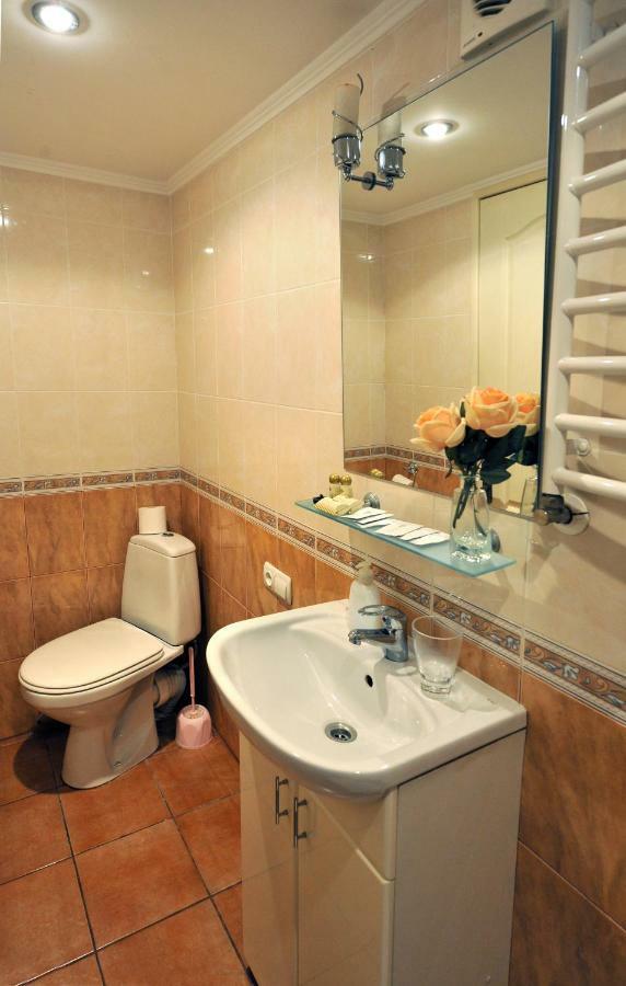 Hotel Reno On Deribasovskaya 敖德萨 外观 照片