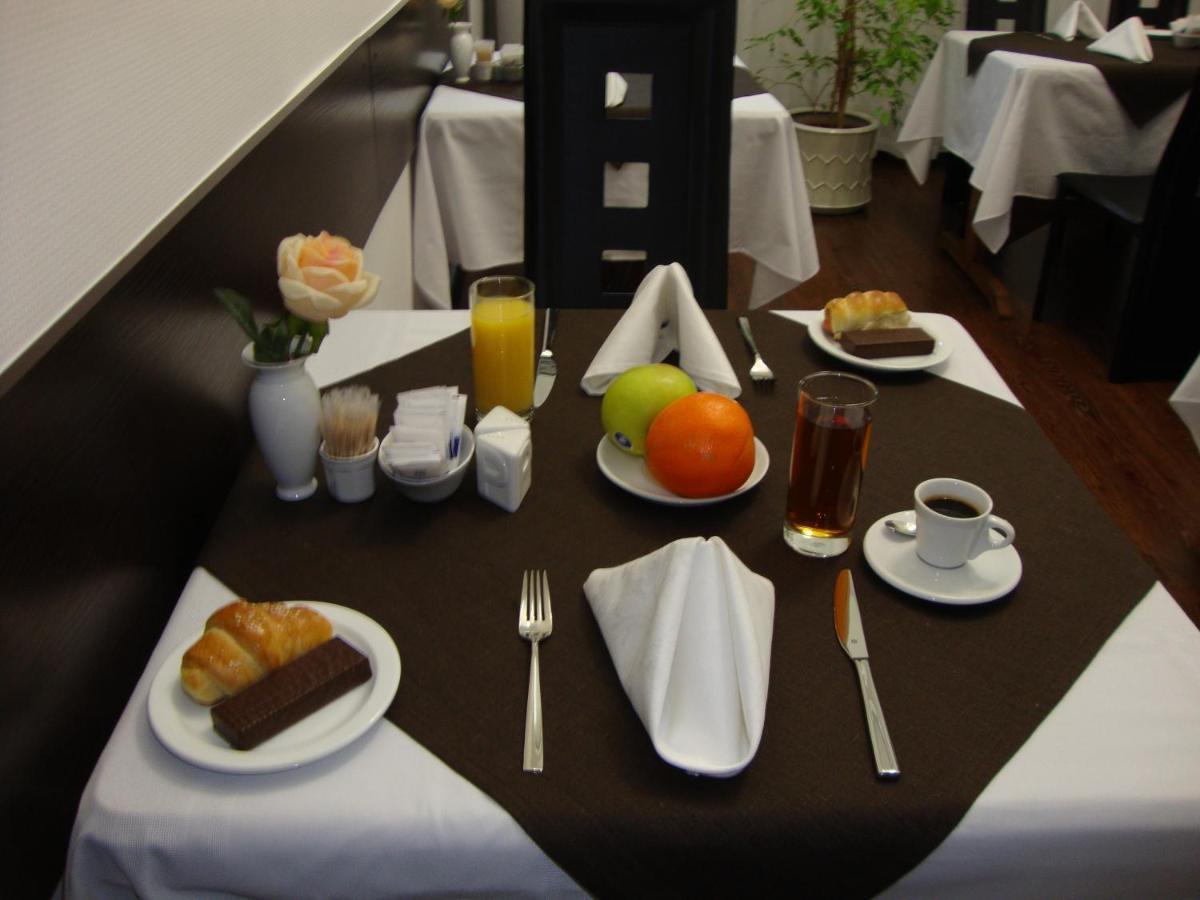 Hotel Reno On Deribasovskaya 敖德萨 外观 照片